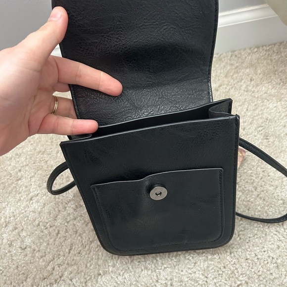 Sam and Hadley Floral Embroidered Black Crossbody Bag - Picture 3 of 5